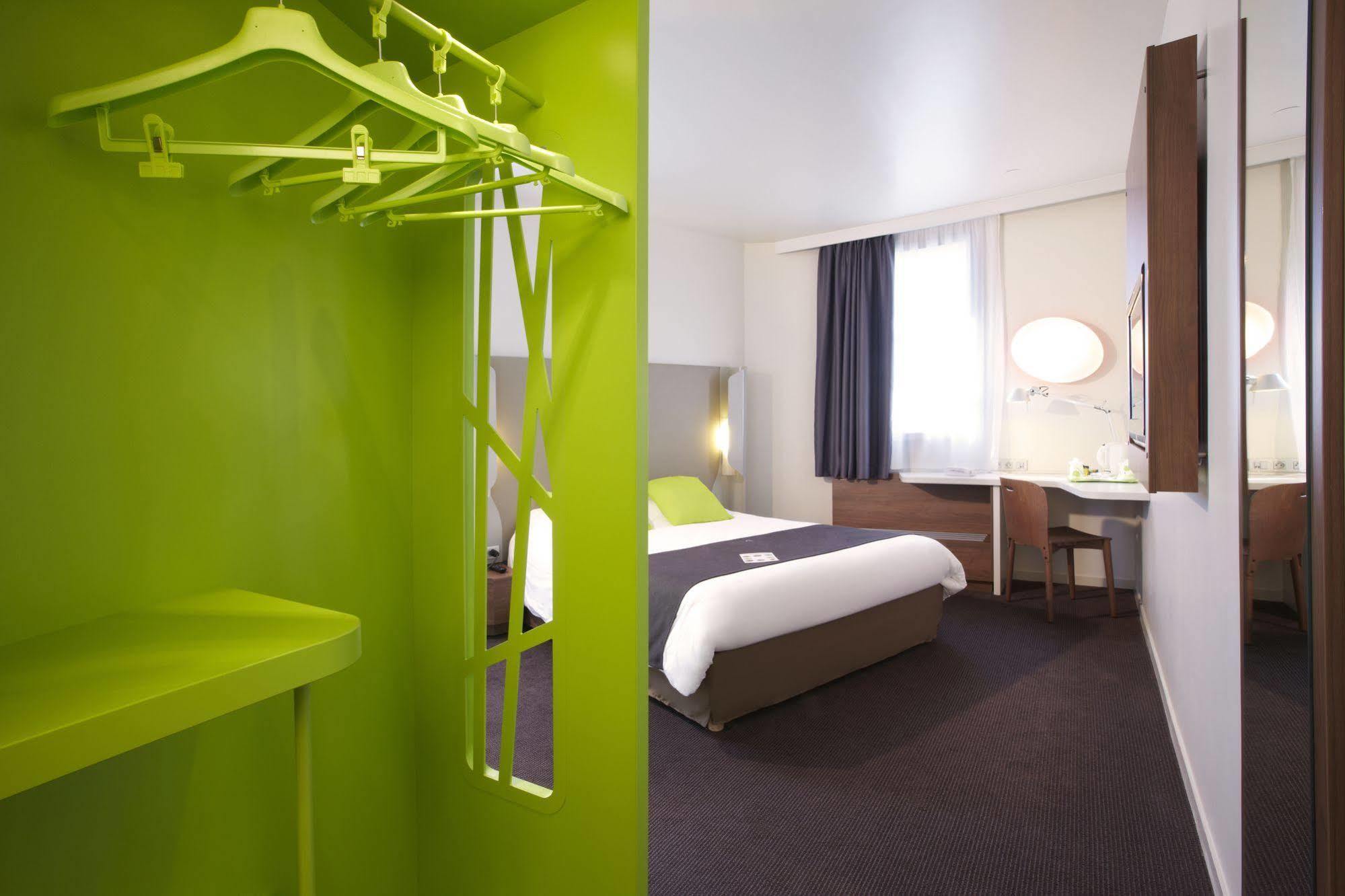 Campanile Reims Est - Taissy Hotel Kültér fotó